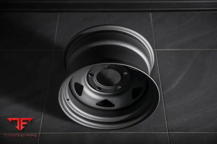 LAND ROVER DEFENDER KAHN WHEELS