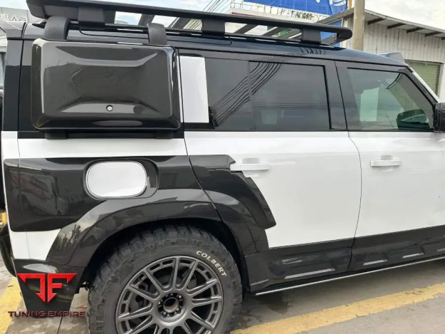 LAND ROVER DEFENDER L663 110 2019 + DRY CARBON BODY KIT