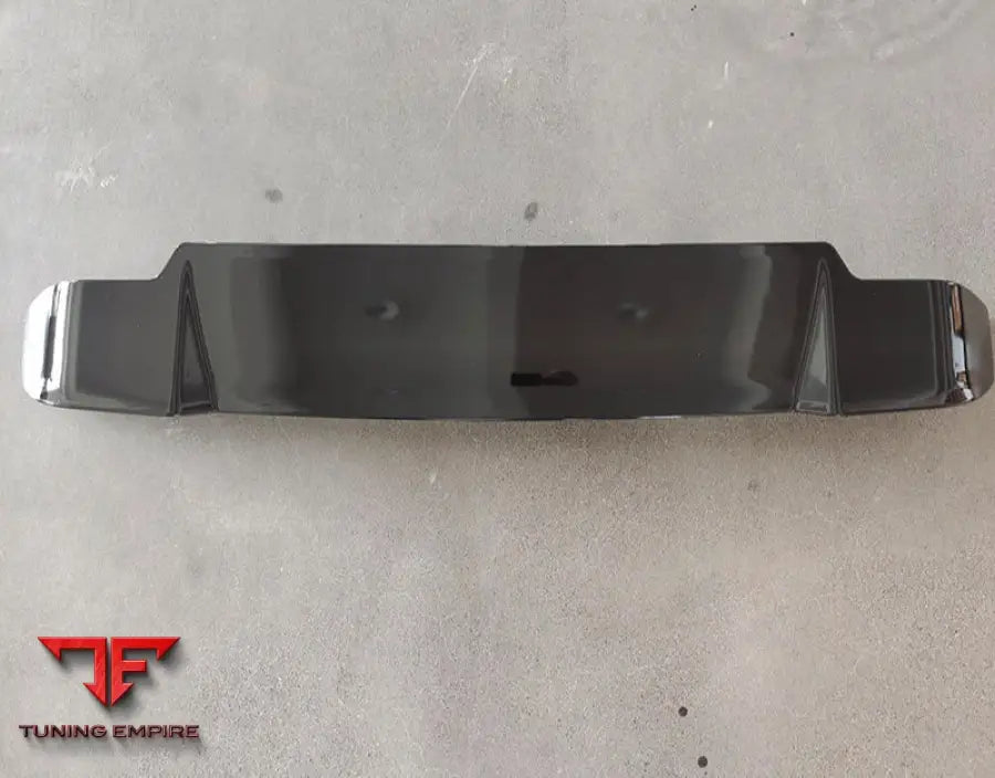 LAND ROVER DEFENDER REAR WING