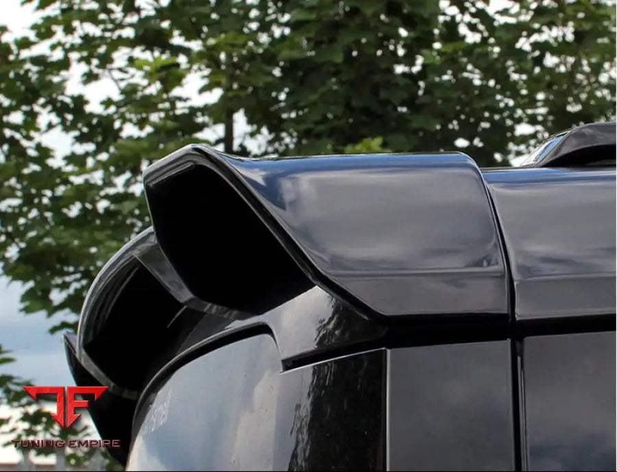 LAND ROVER DEFENDER REAR WING