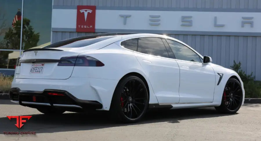 LARTE TESLA MODEL S BODY KIT