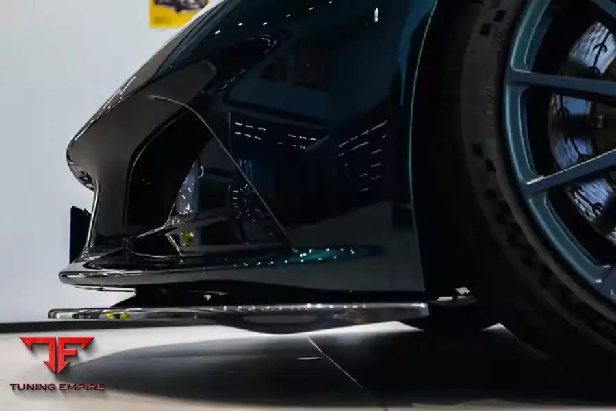 LOTUS EMIRA GT4 CARBON FIBER BODY KIT