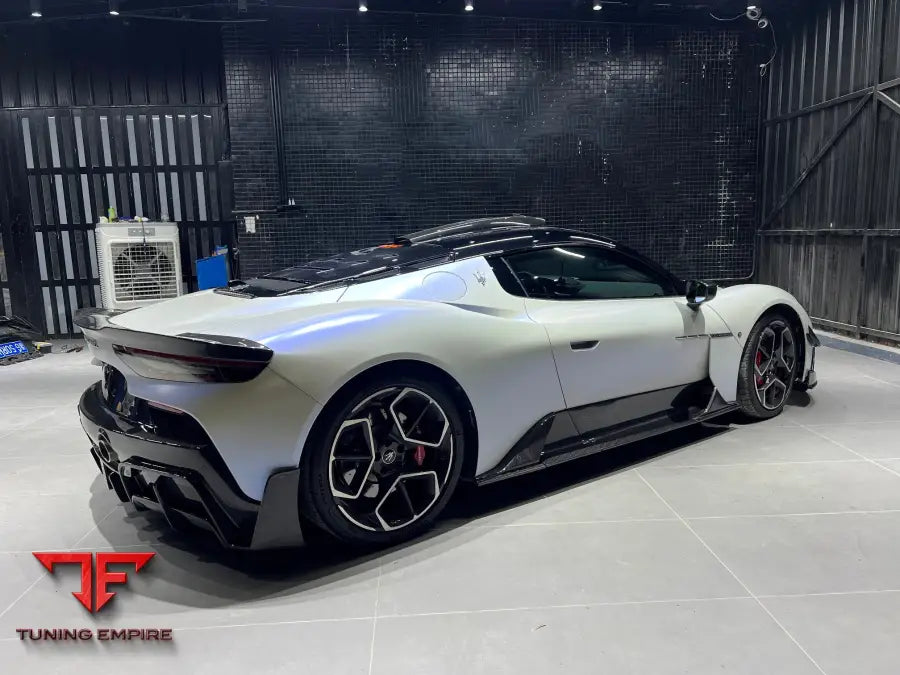 MASERATI MC20 DRY CARBON FIBER BODY KIT RAZOR EVO