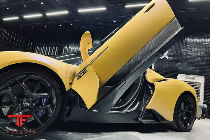 MASERATI MC20 OE DRY CARBON FIBER SIDE SKIRTS