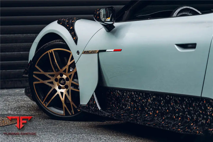 MASERATI MC20 SVD STYLE DRY CARBON FIBER FRONT FENDER PATCH