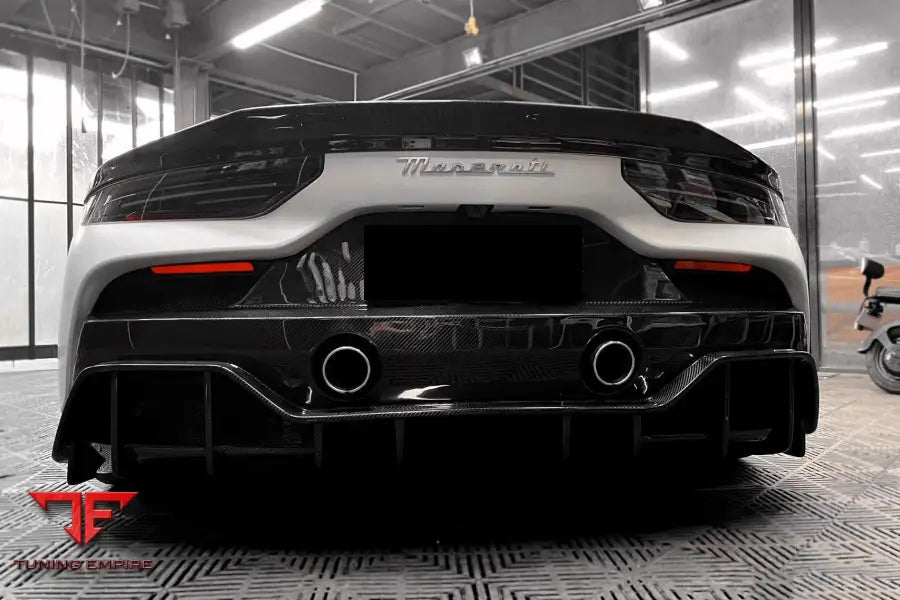 MASERATI MC20 SVD STYLE DRY CARBON FIBER REAR DUCKTAIL SPOILER