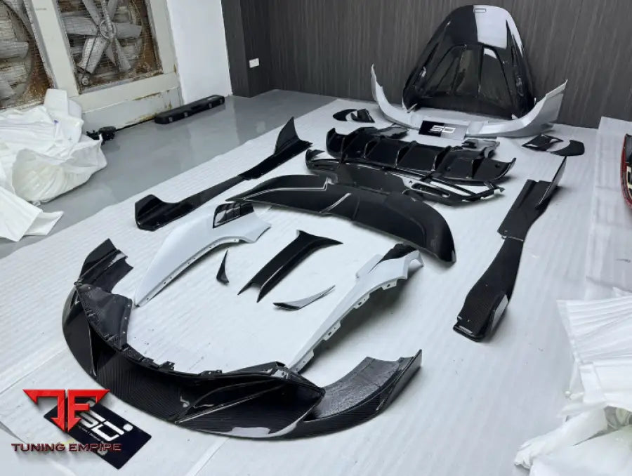 MCLAREN 720S CARBON BODY KITS PARTS PREMIUM