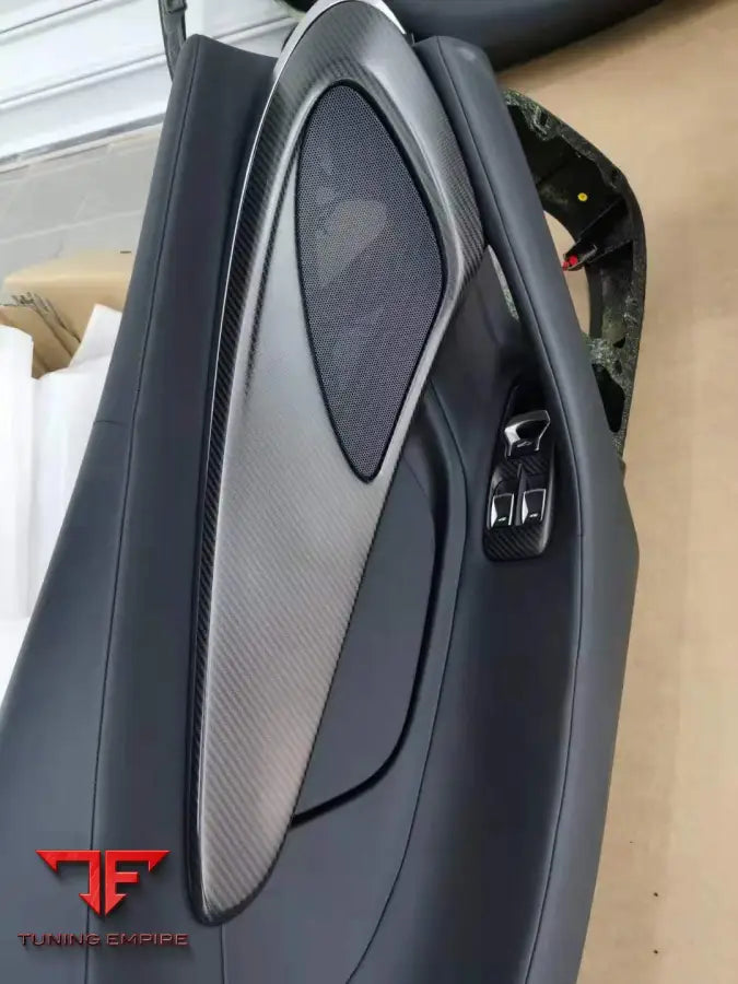 McLaren GT