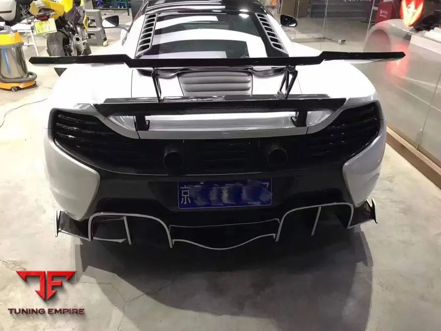 MCLAREN MP4- 12C/625C/650S UPGRADE TO 675LT CARBON FIBER PARTS