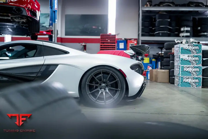 MCLAREN P1 FORGED WHEELS AND EXHAUST SYSTEM