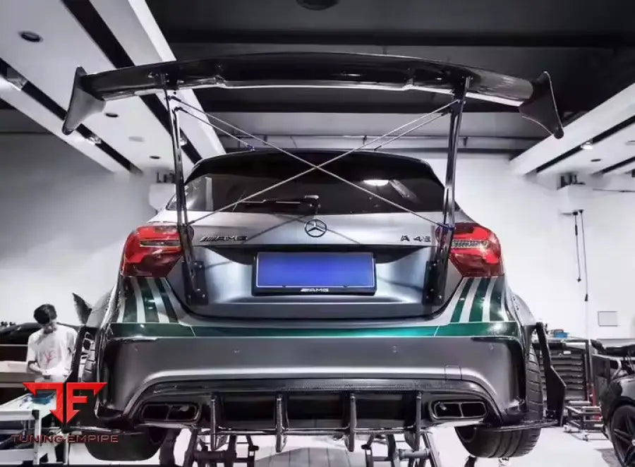 MERCEDES BENZ A45 CARBON FIBER BODY KIT