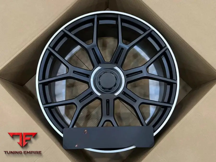 MERCEDES-BENZ AMG GLC63 S E PERFORMANCE COUPE WHEELS