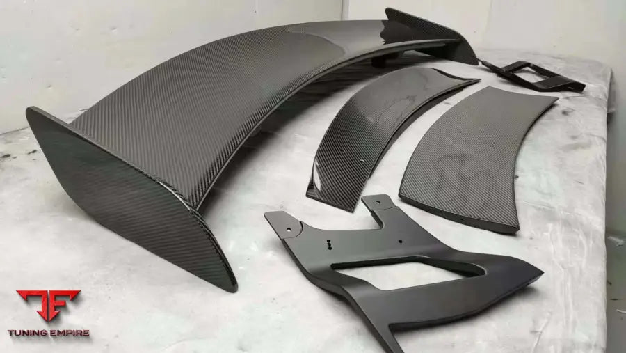 MERCEDES-BENZ AMG GT CARBON FIBER PARTS