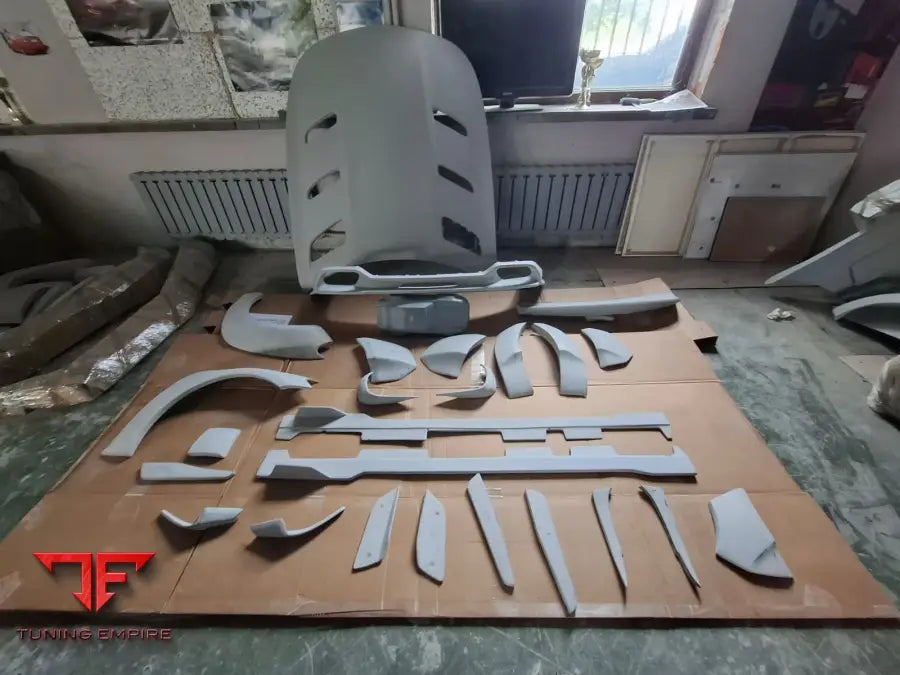 MERCEDES-BENZ AMG GT GTS BODY KIT