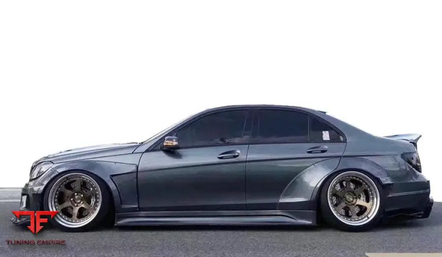 Mercedes Benz C-Class W204 2008-2010 RS II Wide body kit