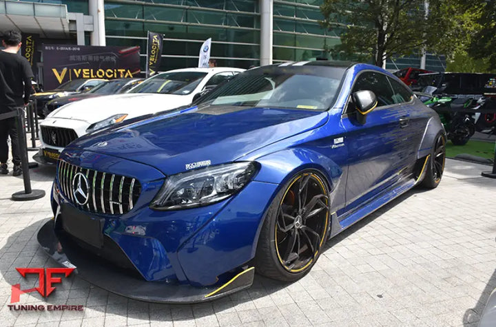 MERCEDES BENZ W205 FIBER BODY KIT PARTS