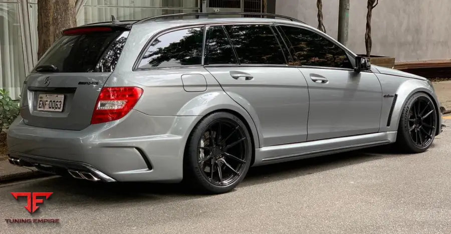 Mercedes Benz C63 AMG 2008-2010 BLACK SERIES BODY KIT