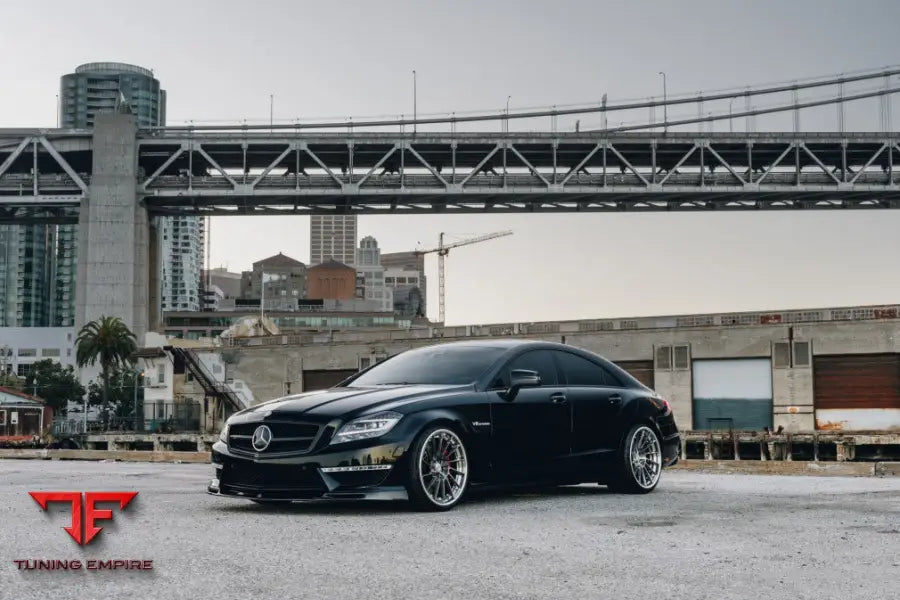 MERCEDES-BENZ CLS63 AMG W218 VS STYLE FRONT LIP BSD
