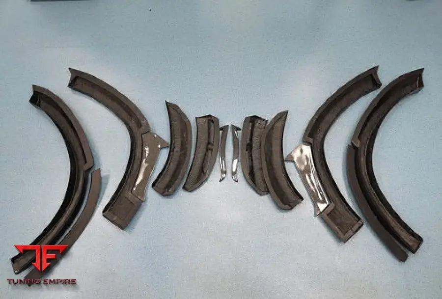 MERCEDES BENZ GLS 63S 2021 CARBON BODY KIT