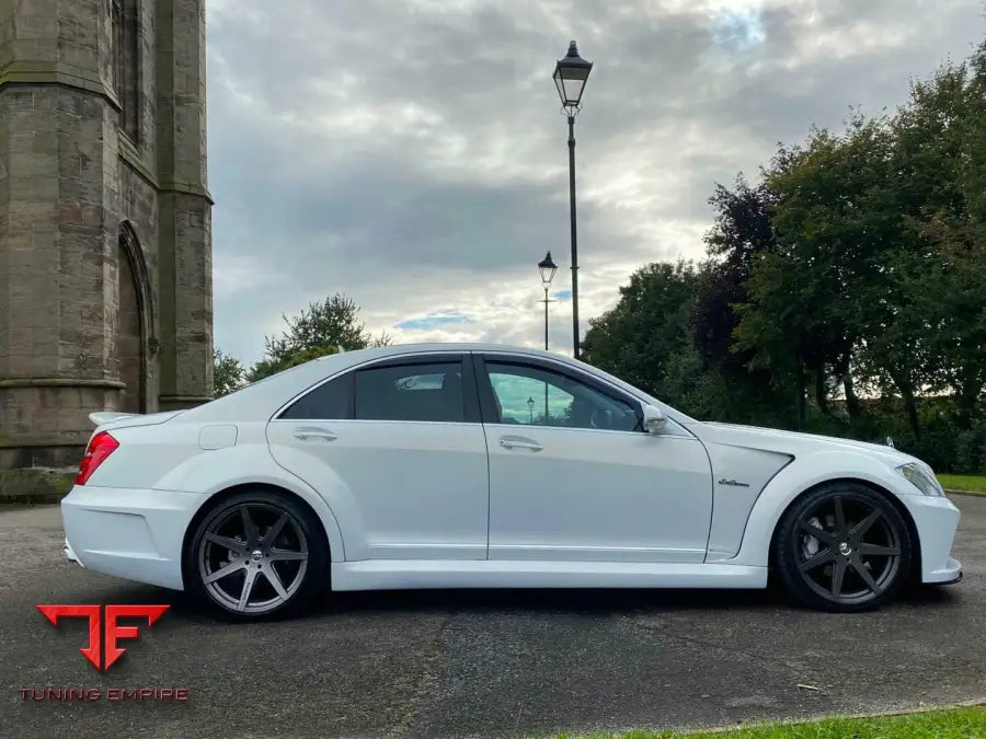 MERCEDES-BENZ S CLASS W221 BODY KIT