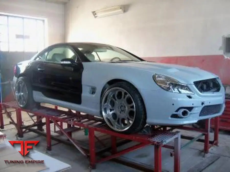 MERCEDES-BENZ SL CLASS R230 AMG BODY KIT
