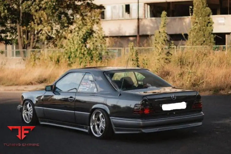 MERCEDES BENZ W124 COUPE/CABRIO BODY KIT