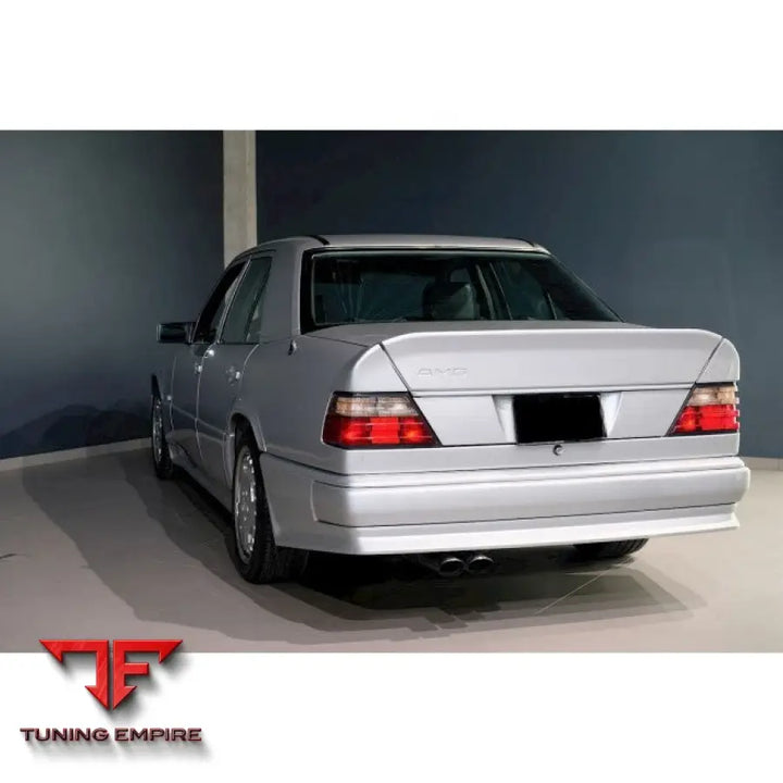 MERCEDES-BENZ W124 SEDAN AMG LOOK BODY KIT