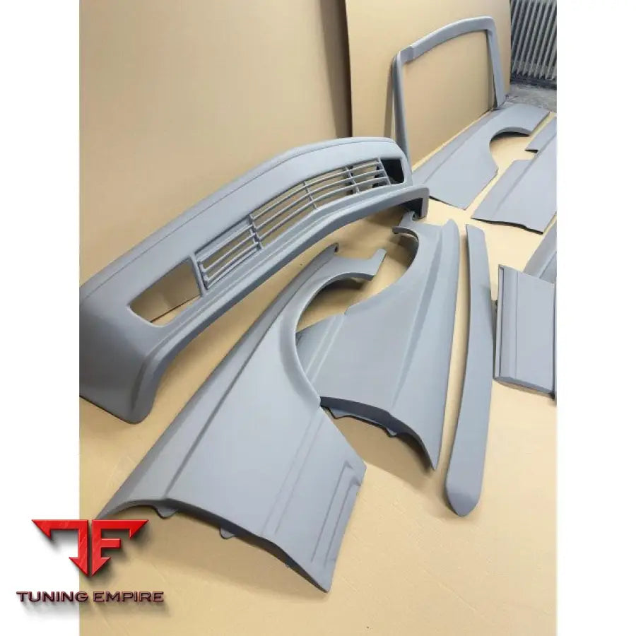 MERCEDES-BENZ W126 COUPE SEC AMG LOOK WIDE BODY KIT