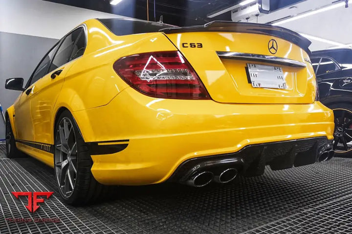 MERCEDES BENZ W204 C63 AMG RZ STYLE CARBON FIBER REAR LIP BSD