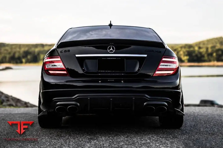 MERCEDES BENZ W204 C63 AMG RZ STYLE CARBON FIBER REAR LIP BSD