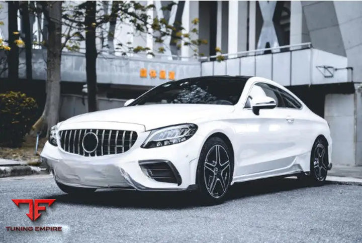 MERCEDES-BENZ W205 C43 COUPE AMG SPORT 2019 + CARBON BODY KIT