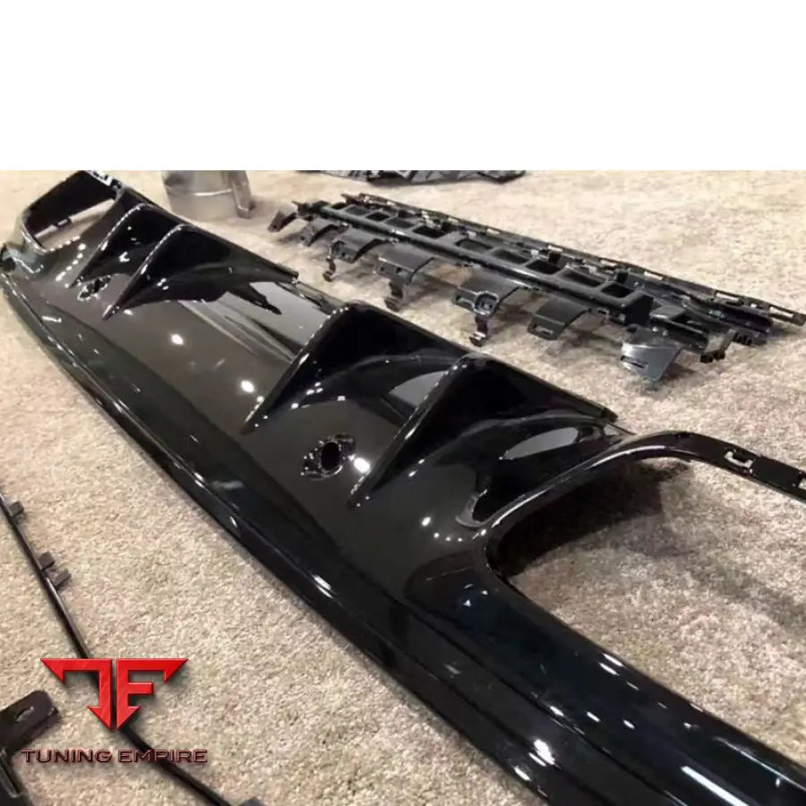 MERCEDES BENZ W205 C63 4 DOOR EXHAUST TIPS MODIFICATION