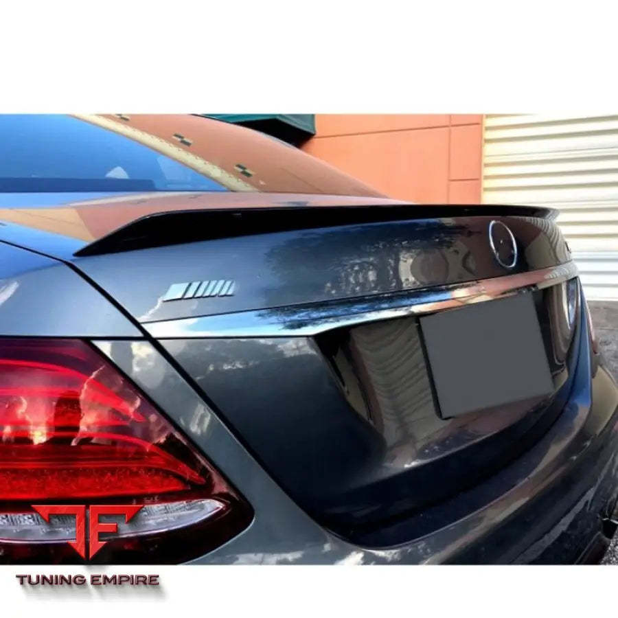 MERCEDES BENZ W213 E63 TRUNK SPOILER FIT