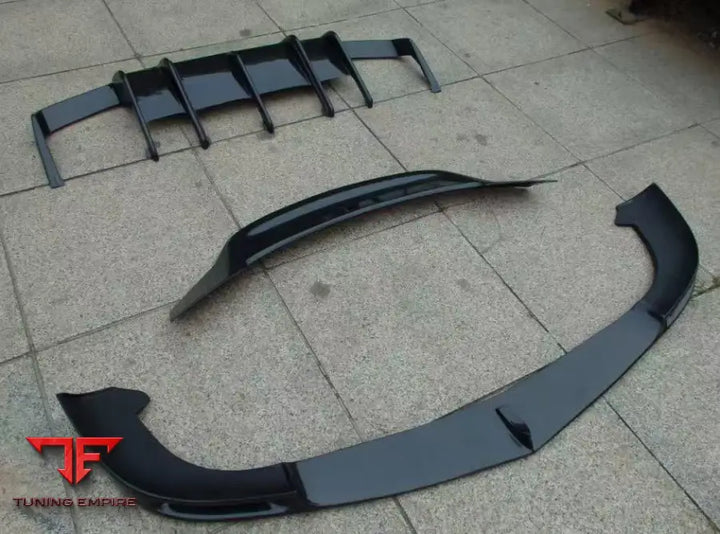 MERCEDES-BENZ W218 CLS63 CARBON PARTS KIT