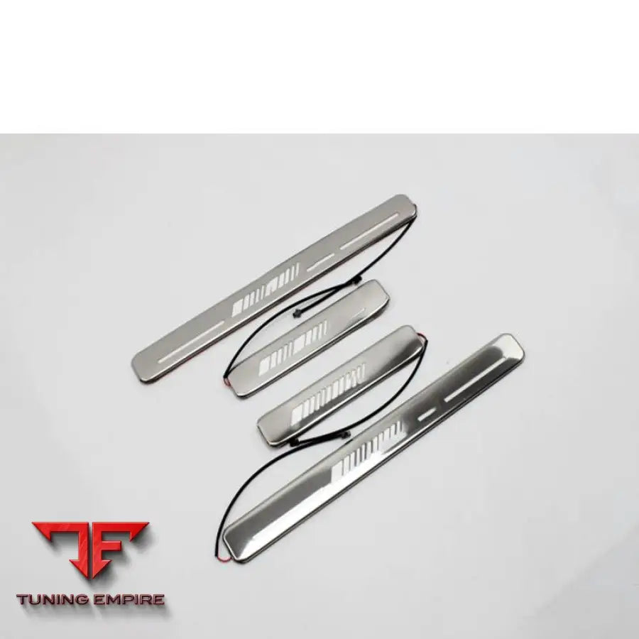 MERCEDES BENZ W464 W463A G500 G550 G63 G400D RUNNING BOARD LIGHT