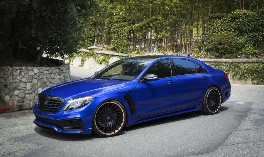 MERCEDES S-CLASS W222 BODY KIT WITH FENDERS AND LED