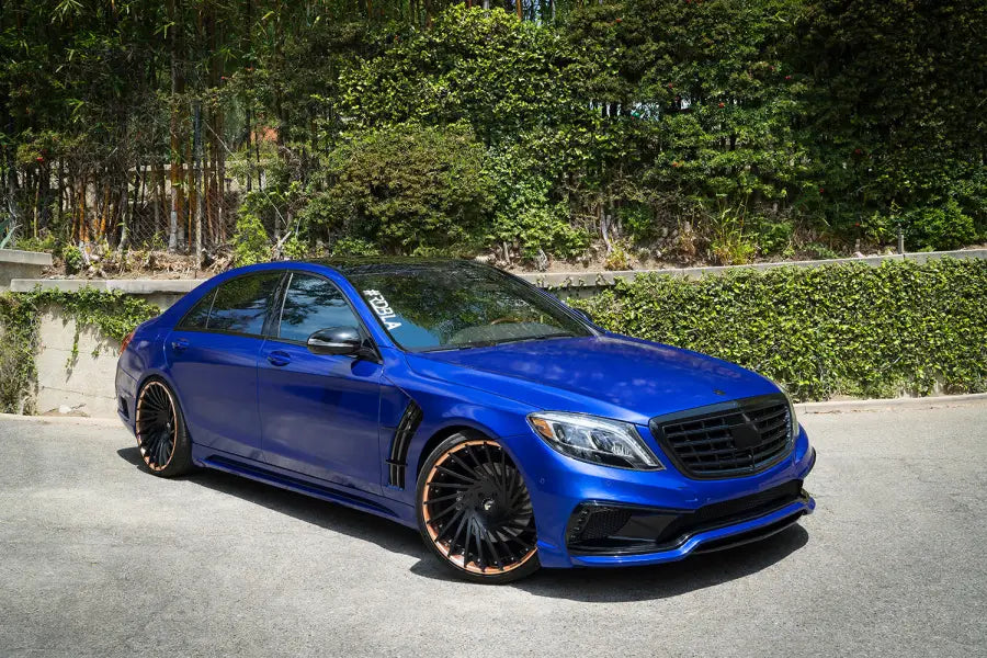 MERCEDES S-CLASS W222 BODY KIT WITH FENDERS AND LED