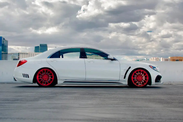 MERCEDES S-CLASS W222 BODY KIT WITH FENDERS AND LED