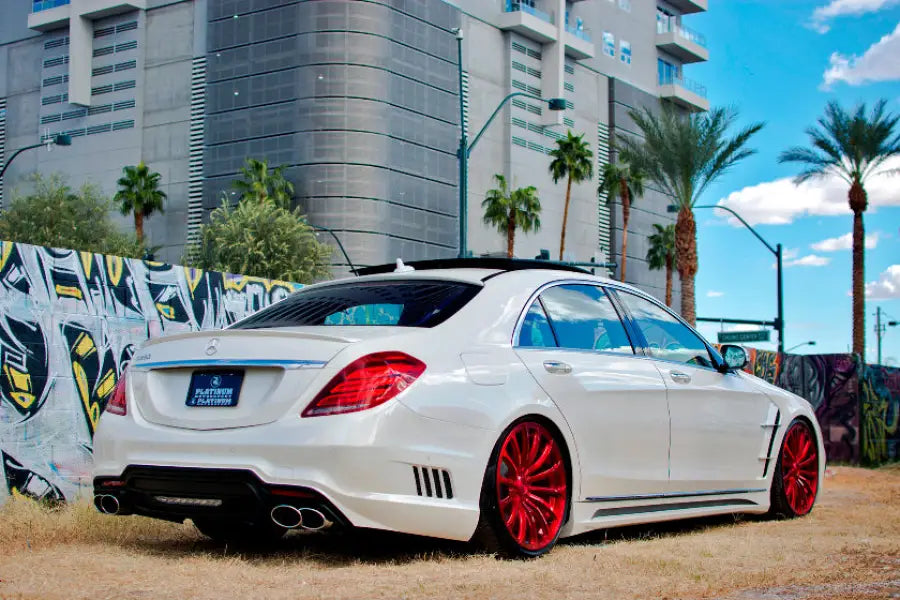 MERCEDES S-CLASS W222 BODY KIT WITH FENDERS AND LED