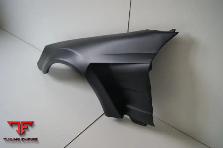 MERCEDES SL R230 / W230 AMG BODY KIT