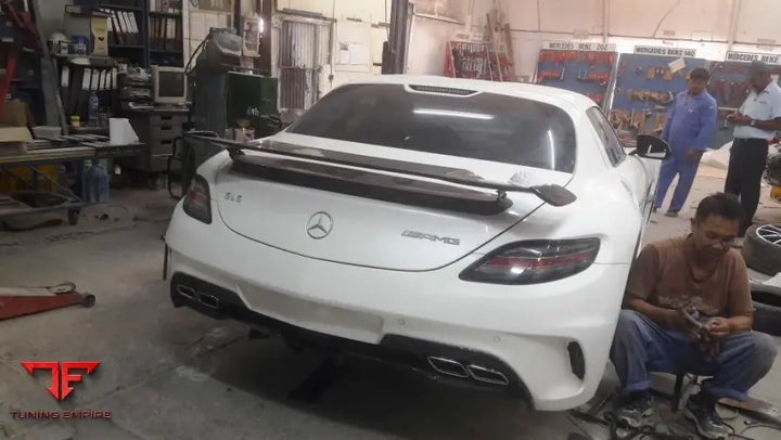 MERCEDES SLS AMG BLACK SERIES STYLE BODY KIT
