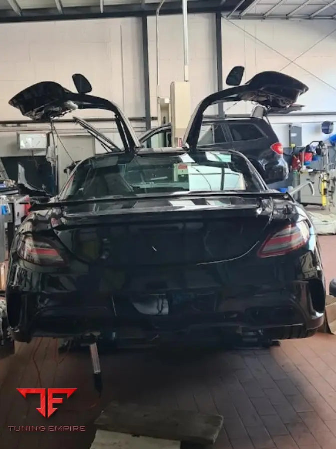 MERCEDES SLS AMG BLACK SERIES STYLE BODY KIT