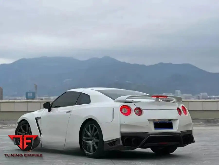 NISSAN GT-R/R-35 2007-2019 OEM NISMO BODY KIT
