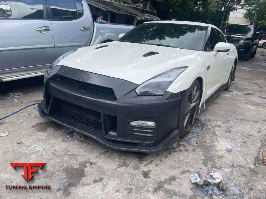 NISSAN GT-R R35 2007 - 2020 DRY CARBON BODY KIT