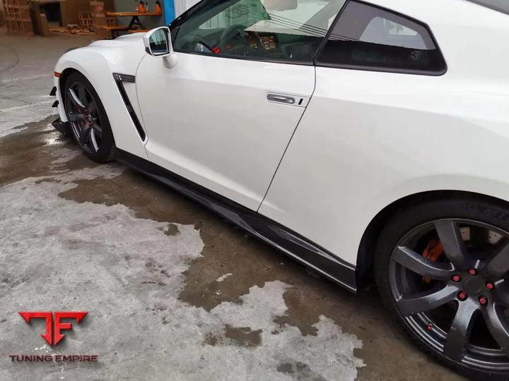 NISSAN GTR R35 2017 - 2021 CARBON FIBER BODY KIT