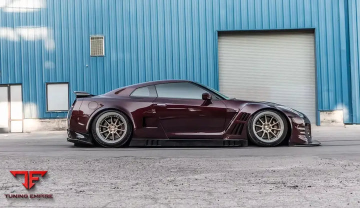 NISSAN GTR R35 BODY KIT