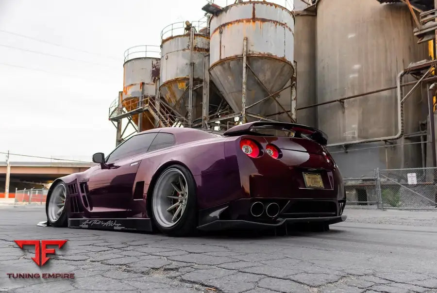 NISSAN GTR R35 BODY KIT