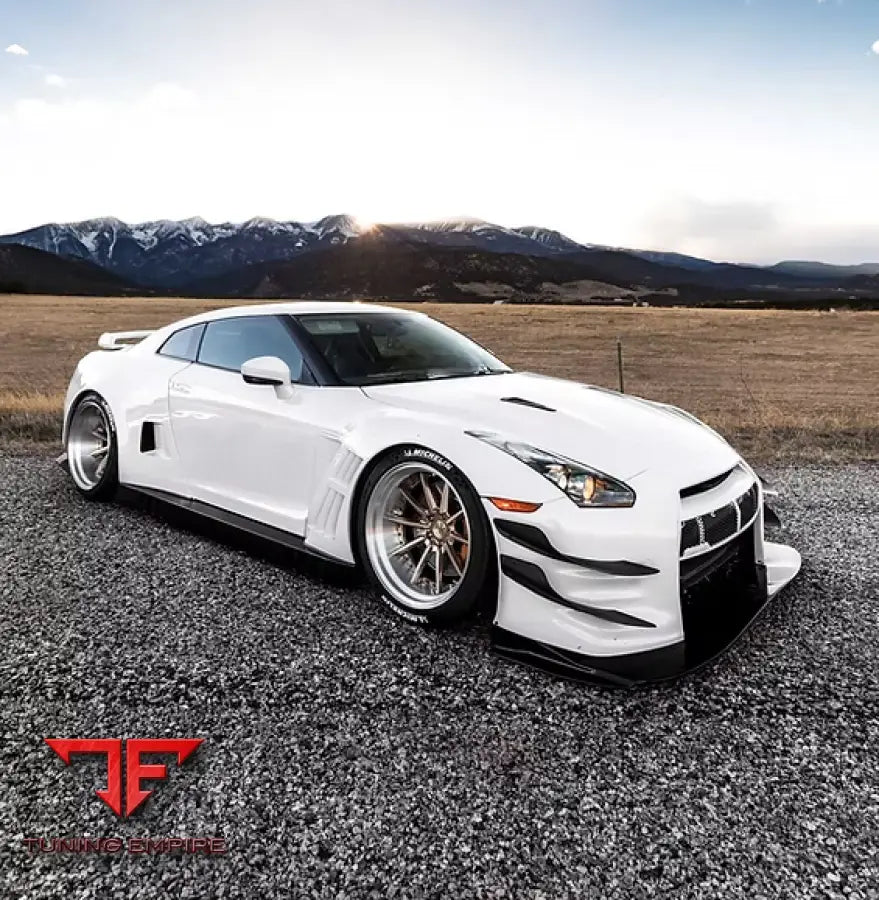 NISSAN GTR R35 BODY KIT