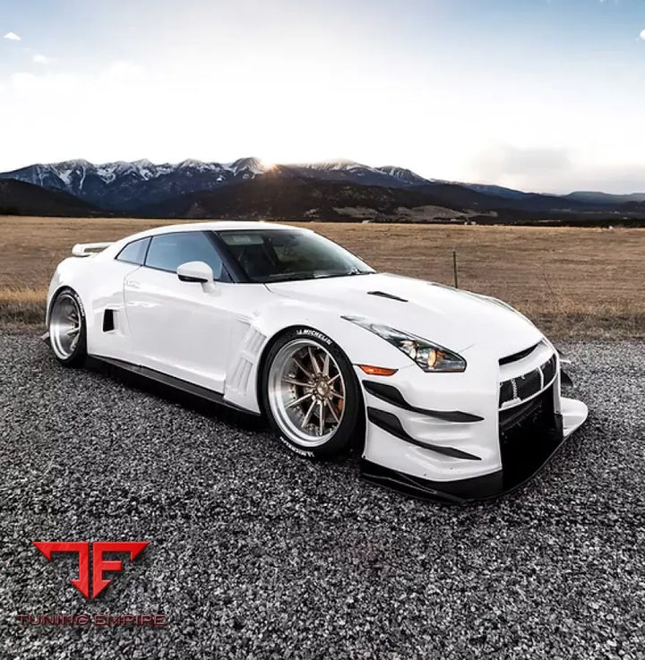 NISSAN GTR R35 BODY KIT
