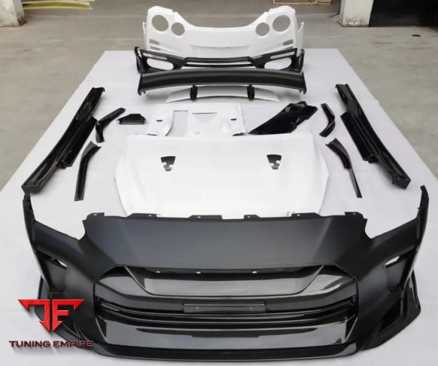 NISSAN GTR R35 CARBON BODY KIT